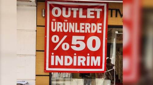 Eskişehir'deki mağazalarda yüzde 50 indirim fırtınası