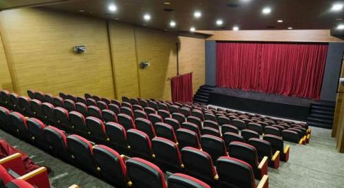 Eskişehir'deki o sahneye Genco Erkal'ın adı verildi!