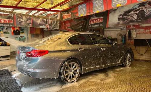 Eskişehir’deki oto yıkamacılar gurbetçilerden dertli