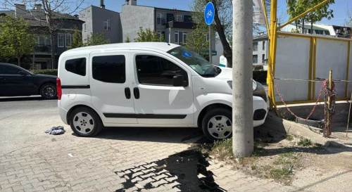 Eskişehir'deki polis kovalamacası sürücü için kötü bitti