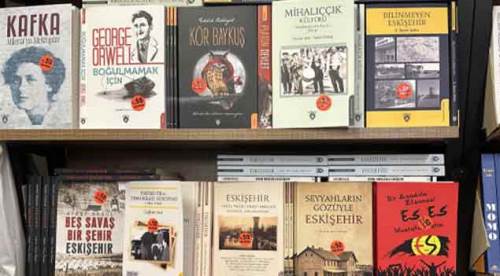 Eskişehir'deki sahaflarda bu kitaplara ilgi büyük