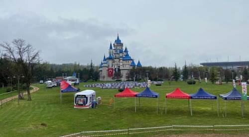 Eskişehir’deki şenliğe yağış engeli