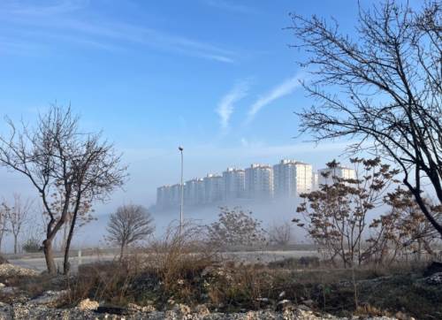 Eskişehir'deki yoğun sis masalsı bir atmosfer yarattı