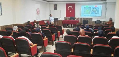 Eskişehir'deki yurt personeline hijyen eğitimi verildi