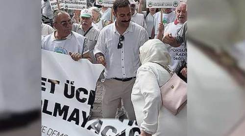 Eskişehir'deki yürüyüşte pankarta saldıran kişi bakın kim çıktı