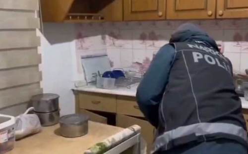 Eskişehir’deki zehir tacirlerine büyük operasyon