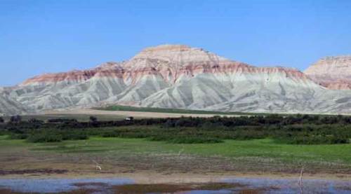 Eskişehir'den 150 kilometre uzakta büyüleyen tepeler!