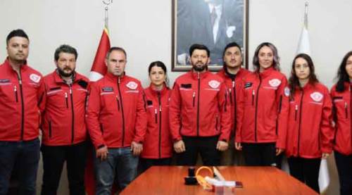 Eskişehir’den gidip, 16 canı enkaz altından kurtardılar!