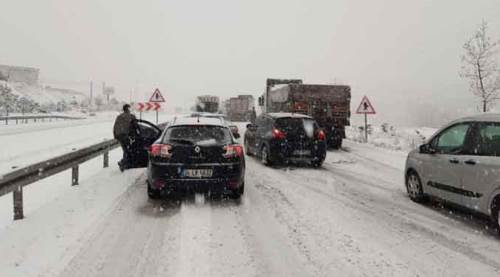 Eskişehir'den o yöne gidecekler dikkat! Trafiğe kapandı...