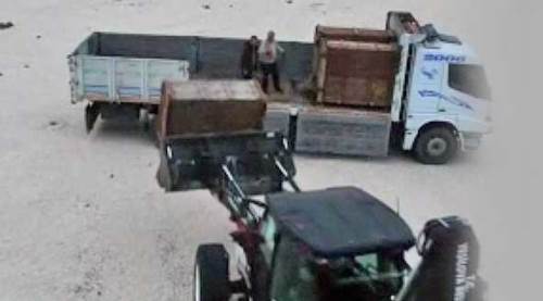 Eskişehir'den Salda Gölü'ne özel hediye: Kutularla götürüldü