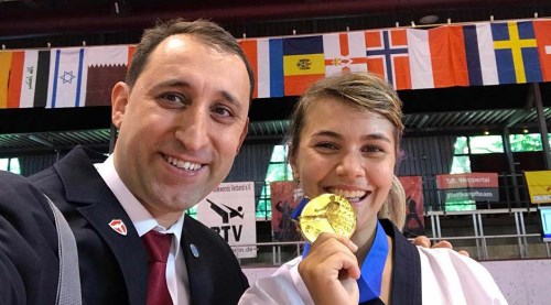 Eskişehir'e altın madalya ile döndü