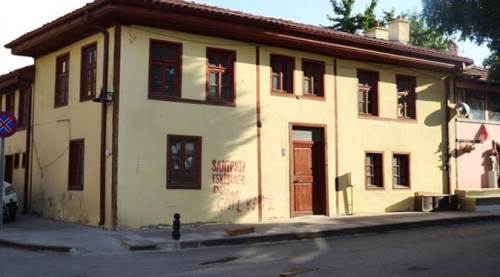 Eskişehir'e de, tarihine de saygıları yok!