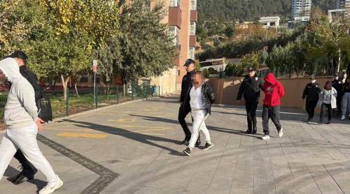 Eskişehir'e de uzanan dev dolandırıcılık çetesine baskın