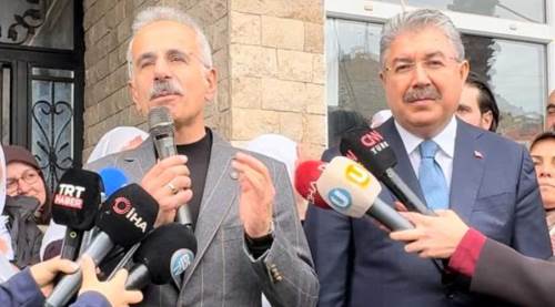 Eskişehir'e gelen Bakan Uraloğlu Mihalgazi'de müjdeyi verdi!