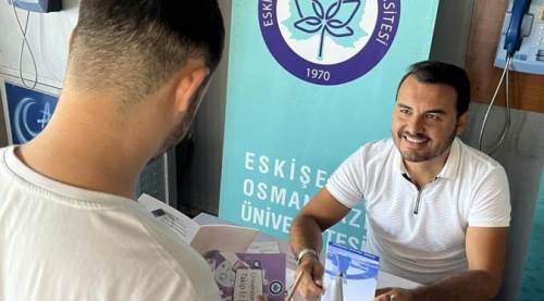 Eskişehir'e gelen öğrencilere karşılama sürprizi