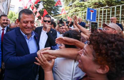 Eskişehir'e gelen Özel'den sert eleştiri