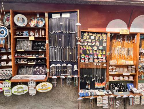 Eskişehir'e gelen turistlerden lüle taşına yoğun ilgi