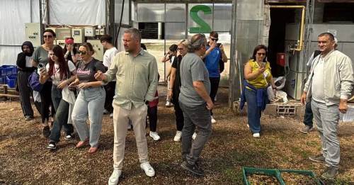 Eskişehir’e gelen yabancı öğrenciler fidan yetiştirme sürecini takip ettiler