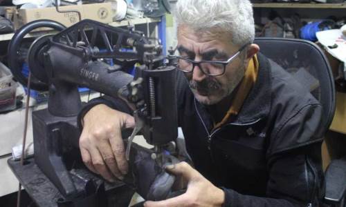 Eskişehir'e kış gelmeden ayakkabısını alan oraya koştu