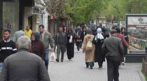 Eskişehir'e kış geri döndü: Şaşırtan soğuk!