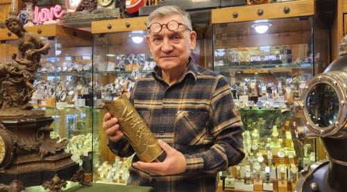 Eskişehir'e o tarihi eseri getirdi: Herkes vazo sandı ama...