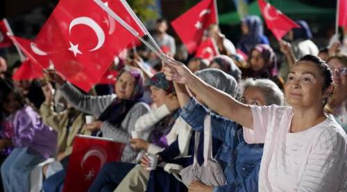 Eskişehir'e yakışan kutlama: 6 farklı mahallede 6 farklı konser!