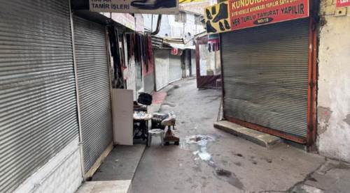 Eskişehir'e yeni yıl geldi, kapılara kilit vuruldu! 