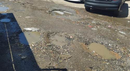 Eskişehir esnafı çözüm bekliyor: Araçlar zarar görüyor