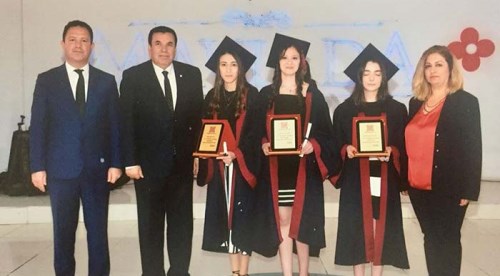 Eskişehir Fatih Anadolu Lisesi'nde mezuniyet coşkusu