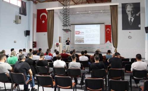Eskişehir H Tipi Cezaevi'nde hükümlülere tahliye öncesi seminer