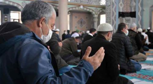Eskişehir halkı da onun için el açtı, dua etti!