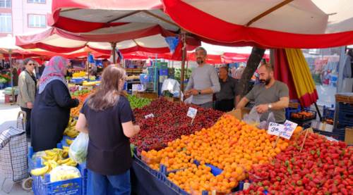Eskişehir halkı pazarda mutsuz, pazar esnafı memnun