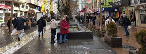 Eskişehir Hamamyolu’nda hafta içi kalabalığı dikkat çekti