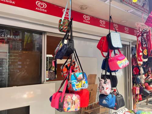 Eskişehir Hamamyolu'nda okul alışverişi devam ediyor!