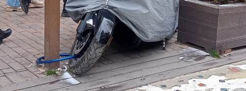 Eskişehir Hamamyolu’nda uygunsuz park dikkat çekti