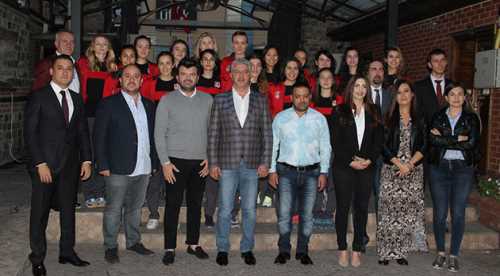 Eskişehir Hentbol Takımı yemekte buluştu