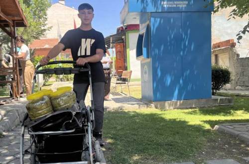 Eskişehir'i bebek arabasıyla gezip bakın ne satıyor...