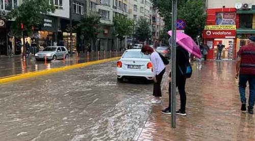 Eskişehir'i felç eden sağanak