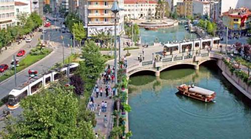 Eskişehir'i ikiye bölen tartışma! Yasaklanmalı mı?