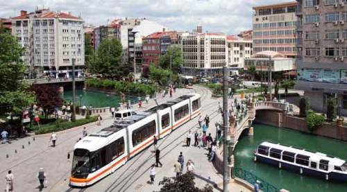 Eskişehir’in “bakan”sız sınavı!