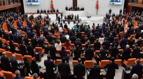 Eskişehir’in 5 vekili yemin etti, Bakan Dönmez pazarı bekliyor!