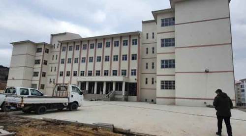Eskişehir'in bitmeyen okulu!