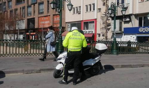 Eskişehir'in caddelerinde kural tanımayanlara ceza yağdı
