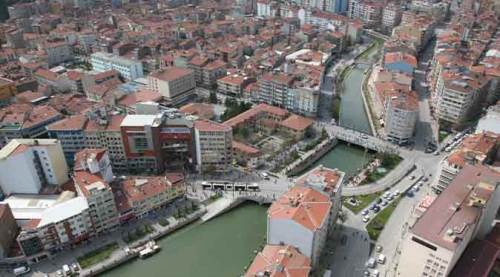 Eskişehir’in ensesine vur, ekmeğini al!