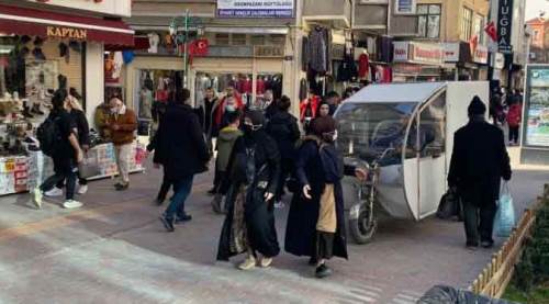 Eskişehir'in göbeğinde isyan ettiren kuralsızlık!