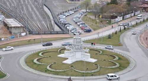 Eskişehir'in göbeğinde kaçak inşaat!