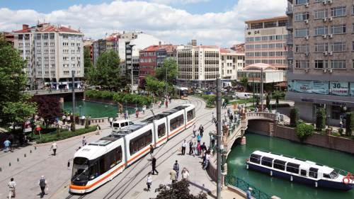 Eskişehir'in gözde yeri turistlerden ümidi kesti!