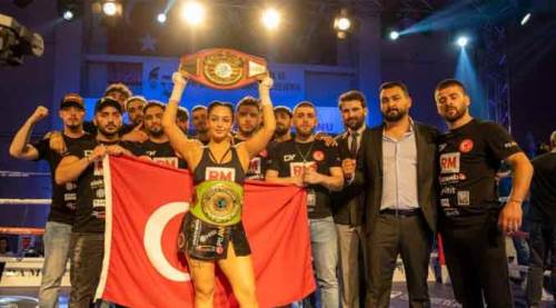 Eskişehir'in gururu Dünya Şampiyonu oldu!