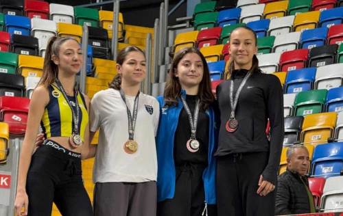 Eskişehir’in gururu Sudenaz Türkiye 3’üncüsü oldu