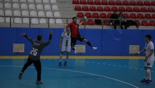 Eskişehir’in hentboldaki başarılı temsilcisi liderliği istiyor!